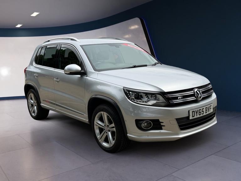 2015 Volkswagen Tiguan 2.0 TDi BlueMotion Tech R-Line 5dr 150 DSG [NAV] ESTATE Diesel Automatic