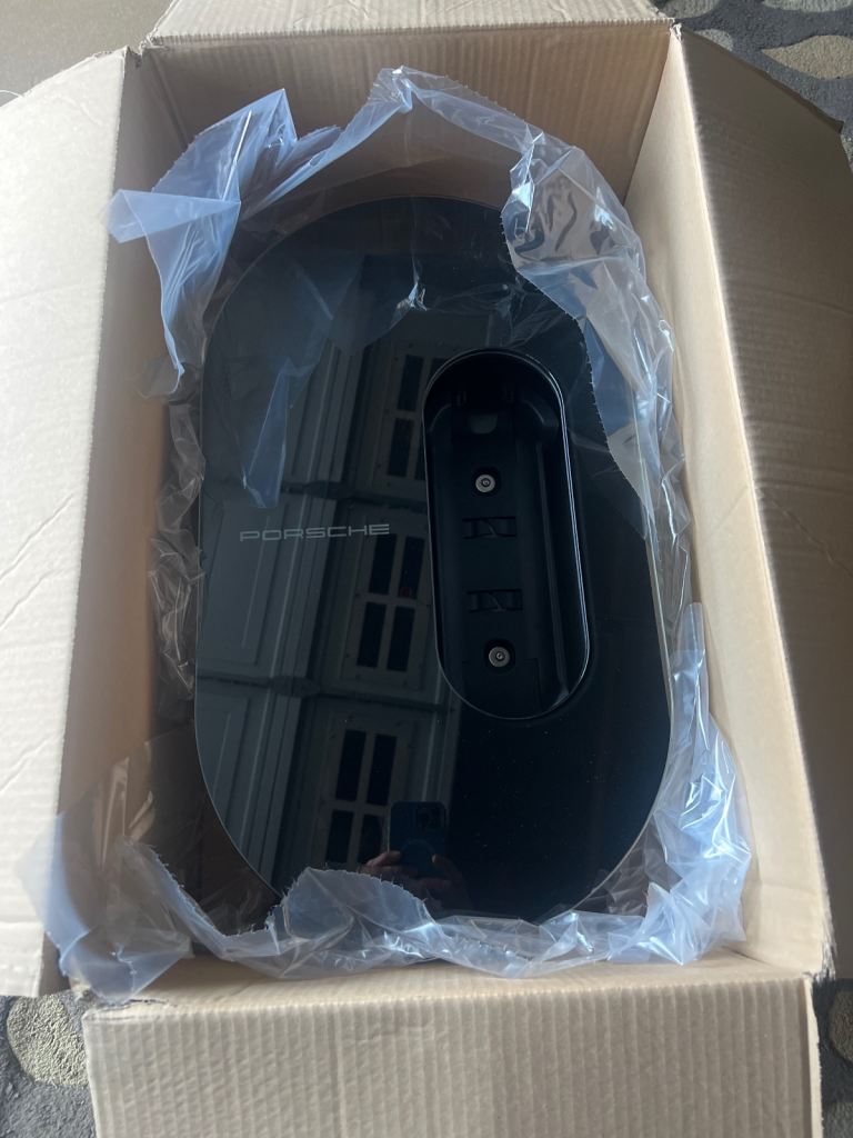 Porsche electric wall mounting box 