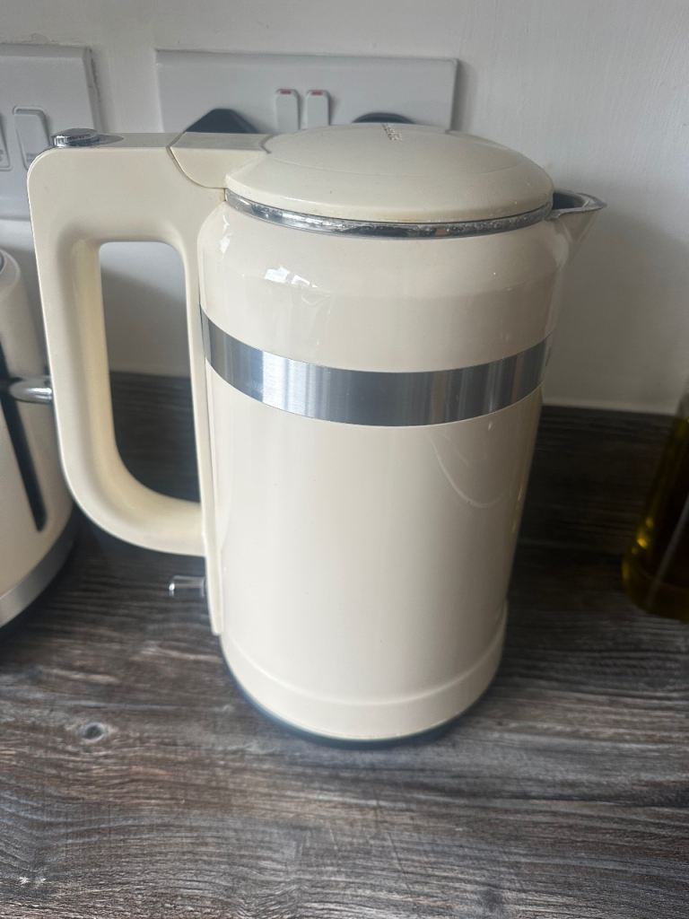 KITCHEN AID Cream Kettle