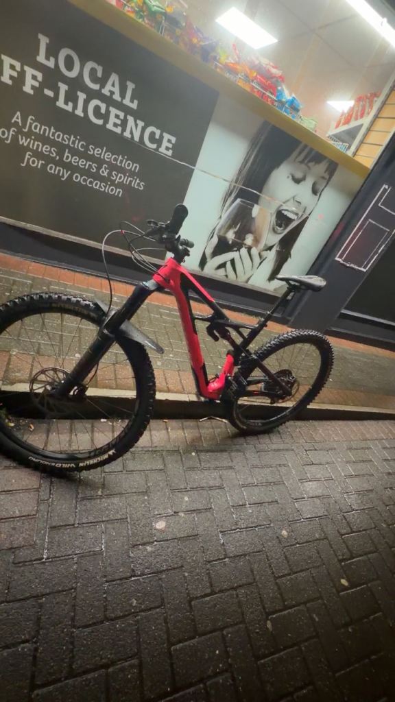 Full suspension mountain bike 