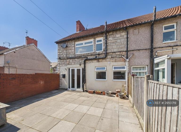 3 bedroom house in Seventh Avenue, Mansfield, NG19 (3 bed) (#2950719)