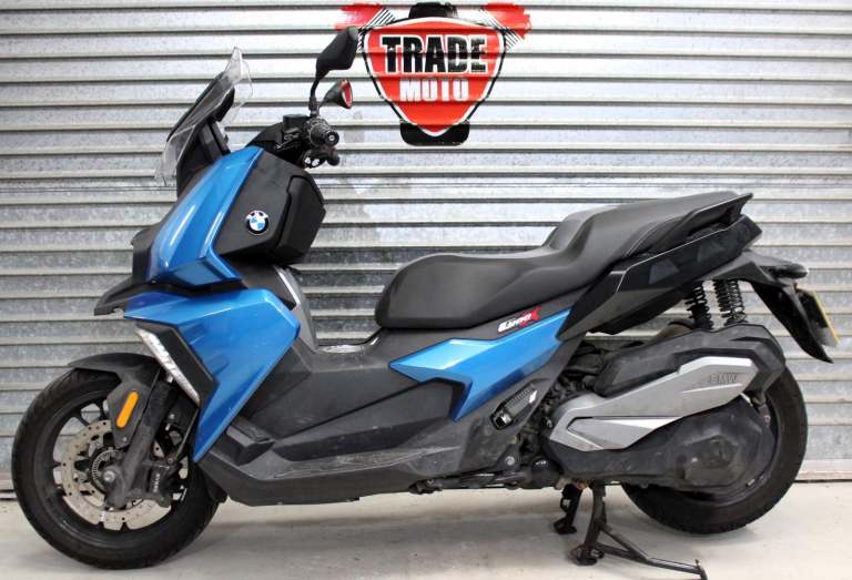 2018 68 BMW C 400 X SE C400X MAXI SCOOTER TRADE SALE 14K NEW MOT TFT SCREEN BLUE