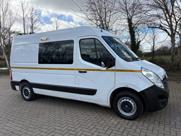 69reg Vauxhall Movano 3500 2.3cdti 6spd Mwb Med-Rf 6 Seat Welfare / Messing Van