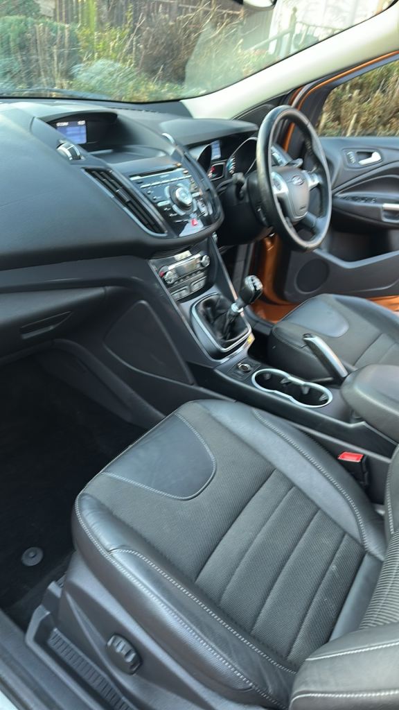 Ford Kuga Titanium (2015) 2.0 TDCi Titanium SUV 5dr Diesel Manual 2WD, Low mileage, Long MOT