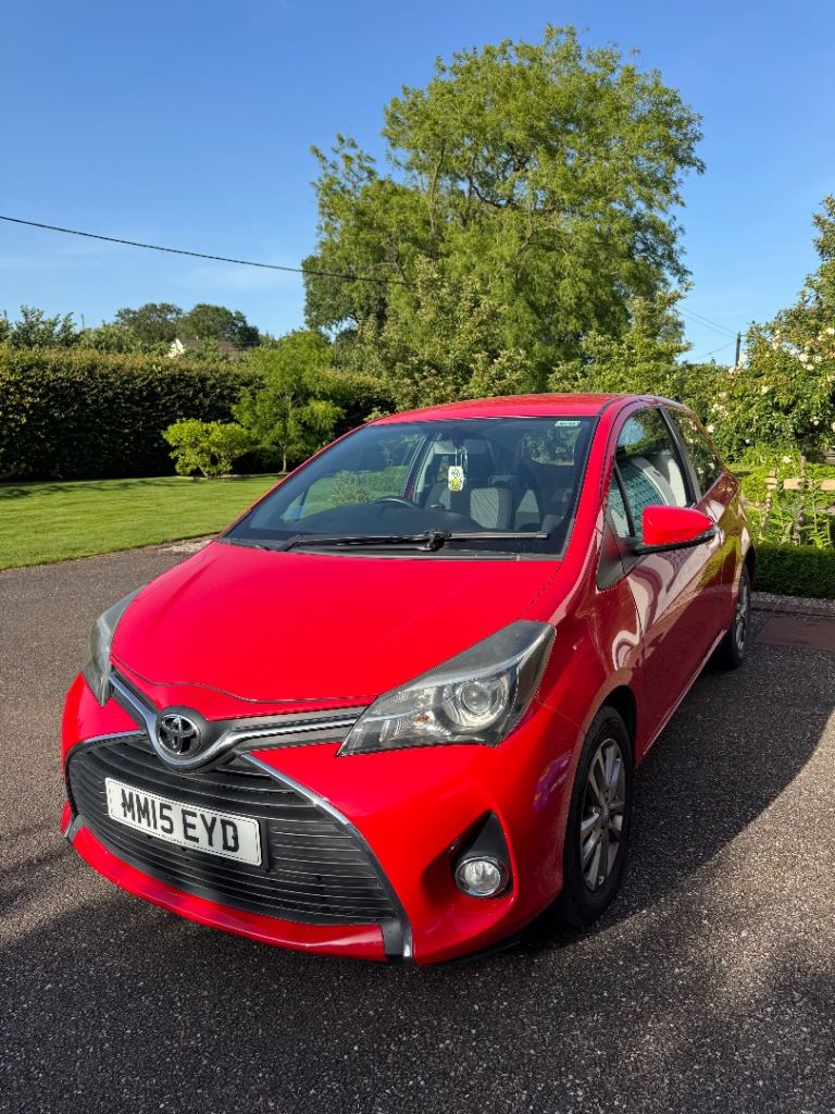 Toyota, YARIS, Hatchback, 2015, Manual, 1329 (cc), 3 doors