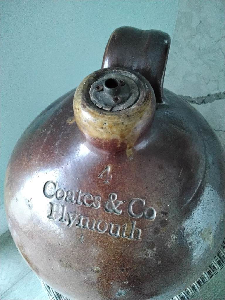 - VINTAGE CIDER FLAGON - 