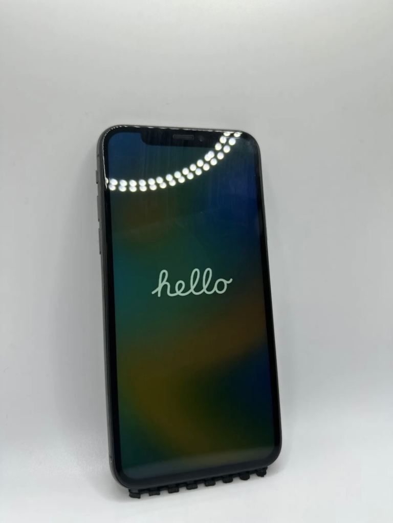 PRISTINE: Apple iPhone X, 64gb, Black (UNLOCKED)