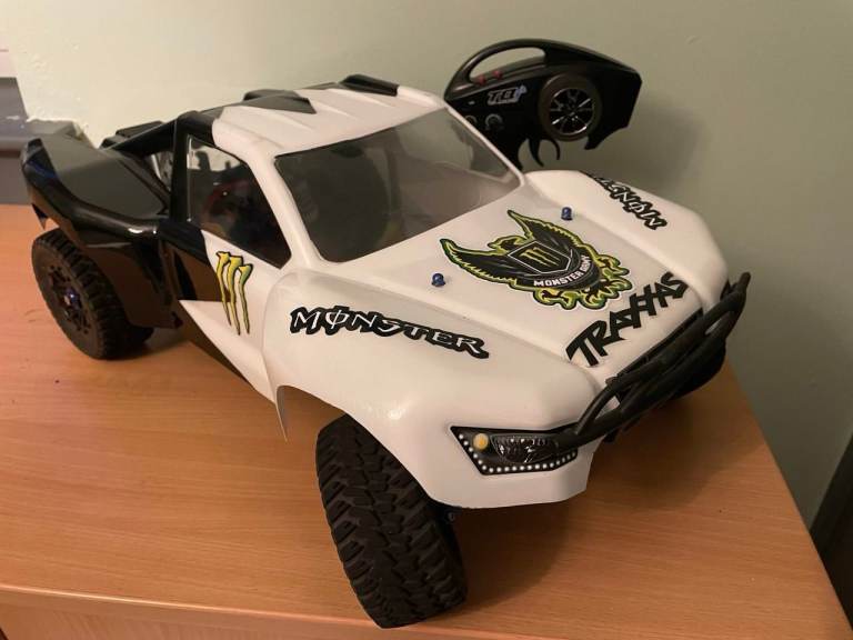 Traxxas Slash 2wd VXL RC Car – Fully Upgraded, Good Condition