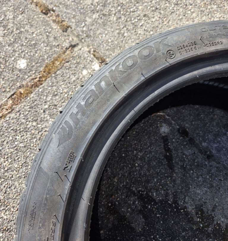 Used Hankook Ventus Evo S2 (225 45 R17) Tyre 