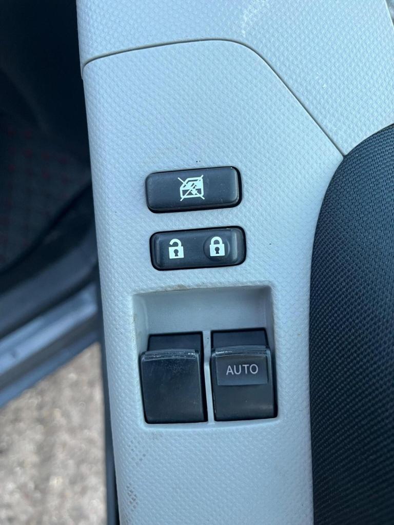 TOYOTA YARIS 1.33 Dual VVT-i TR Euro 4 (s/s) 5dr 2010