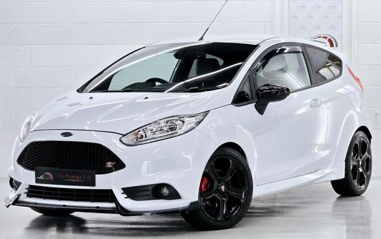 2015 Ford Fiesta 1.6 EcoBoost ST-3 3dr HATCHBACK PETROL Manual