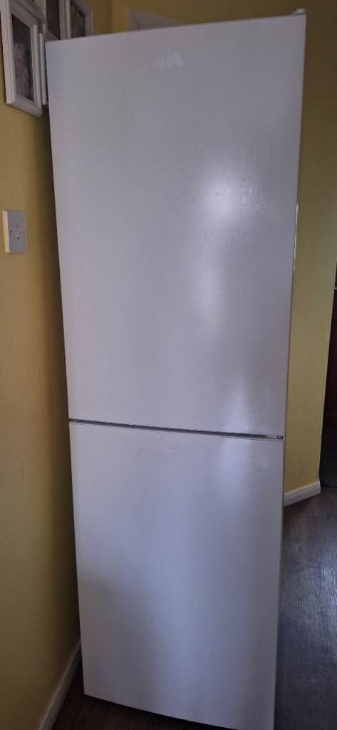 Fridge freezer 