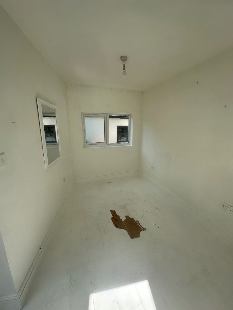 Small Business Unit / Storage Space to Rent – £700