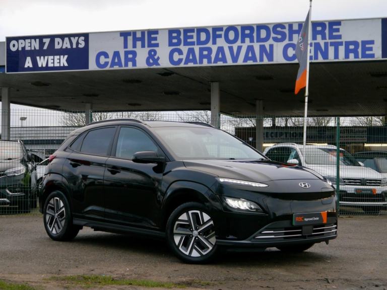 Hyundai KONA 64kWh Premium Auto 5dr (10.5kW Charger)