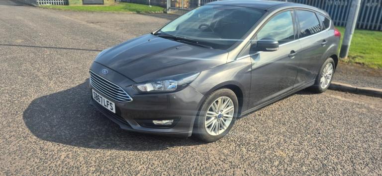 2017 Ford Focus 1.0 EcoBoost 125 Zetec Edition 5dr HATCHBACK Petrol Manual