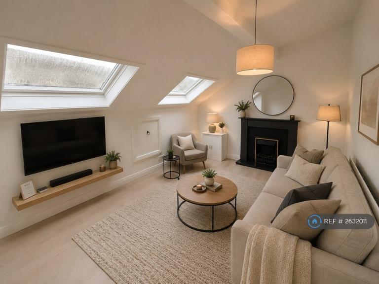 1 bedroom flat in Carlton Road, Salford, M6 (1 bed) (#2632011)