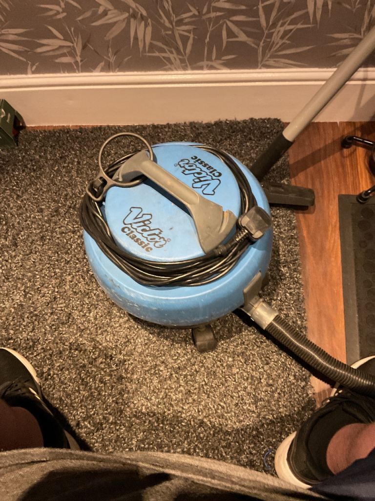 Victor classic hoover vacuum not Henry but same power 