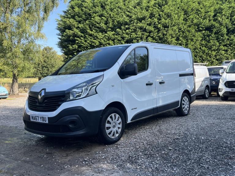 2017 Renault Trafic SL27 dCi 120 Business Van PANEL VAN DIESEL Manual