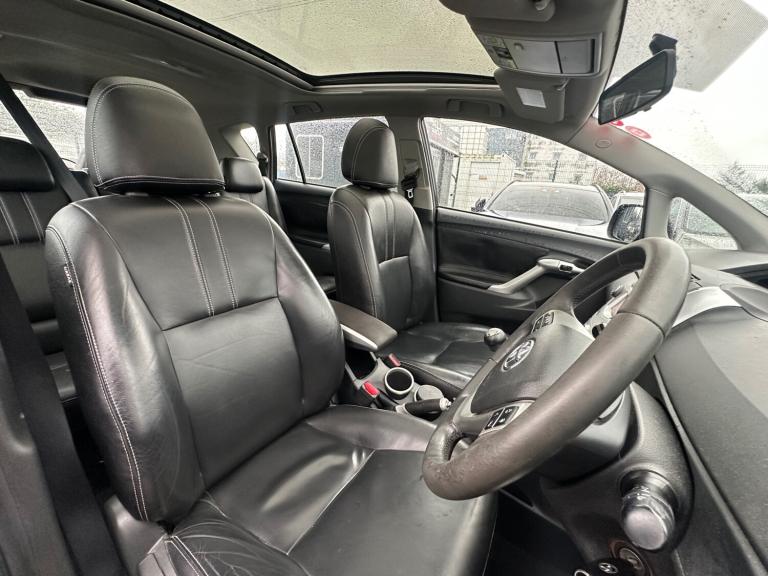 2010 Toyota Verso 2.0 D-4D TR Lthr/Pan Rf 5dr MPV Diesel Manual