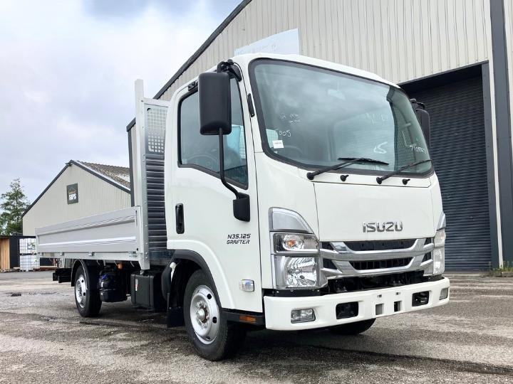 £28997 + Vat - NEW ISUZU GRAFTER DROPSIDE/FLATBED BODY TRUCK 3.5t N35.125S LWB