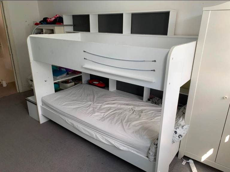 Kids/adults bunk bed with stairs
