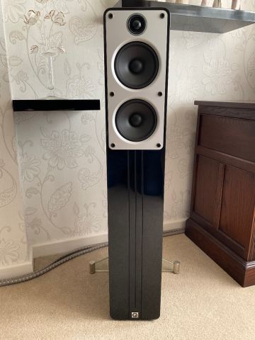 Q Acoustics Concept 40 Floor Standing Speakers | in Halesowen