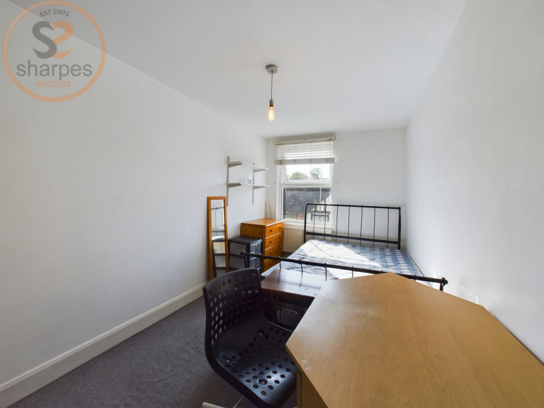 1 bedroom in Surbiton Road, Kingston upon Thames, Surrey