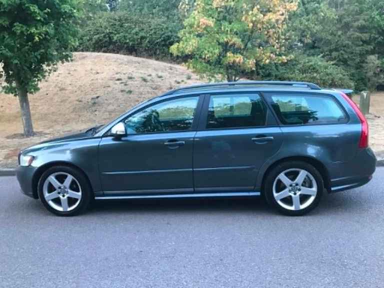 VOLVO V50 R DESIGN 1.6 DIESEL ESTATE MOT JULY 2027 £35 A YEAR ROAD TAX VERY NICE CAR