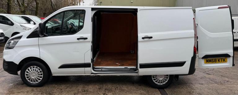 2018 Ford Transit Custom 2.0 TDCi 105ps Low Roof Van PANEL VAN DIESEL Manual