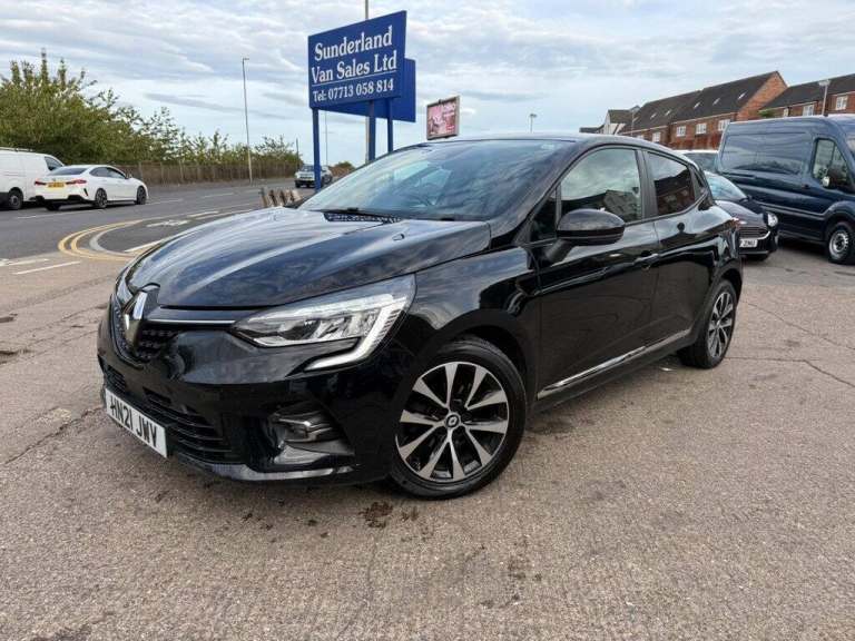 2021 Renault Clio 1.0 TCe 100 Iconic 5dr HATCHBACK PETROL Manual