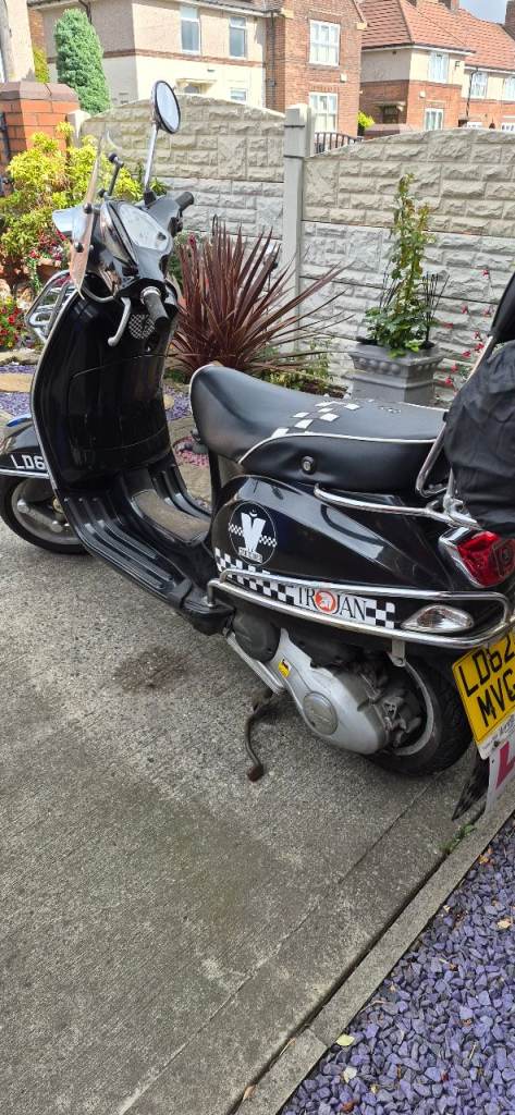 Piaggio, VESPA, 2012, 124 (cc)