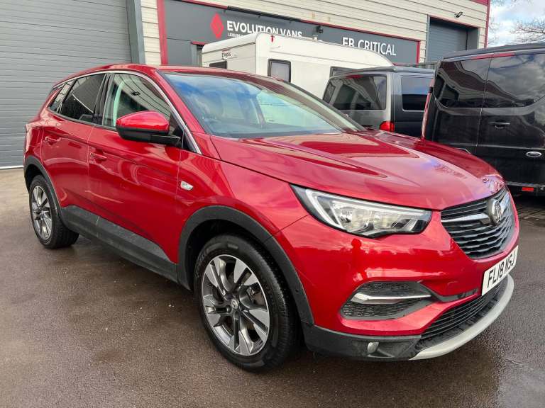 2018 Vauxhall Grandland X 1.2 Turbo Sport Nav SUV 5dr Petrol Manual Euro 6