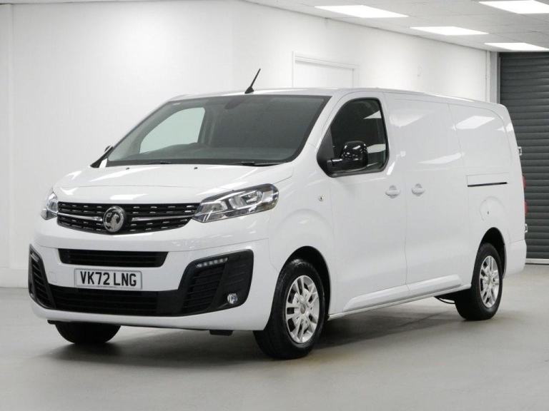 72 VAUXHALL VIVARO 2900 1.5 D 100 BHP L2 LONG SPORTIVE 6 DOOR