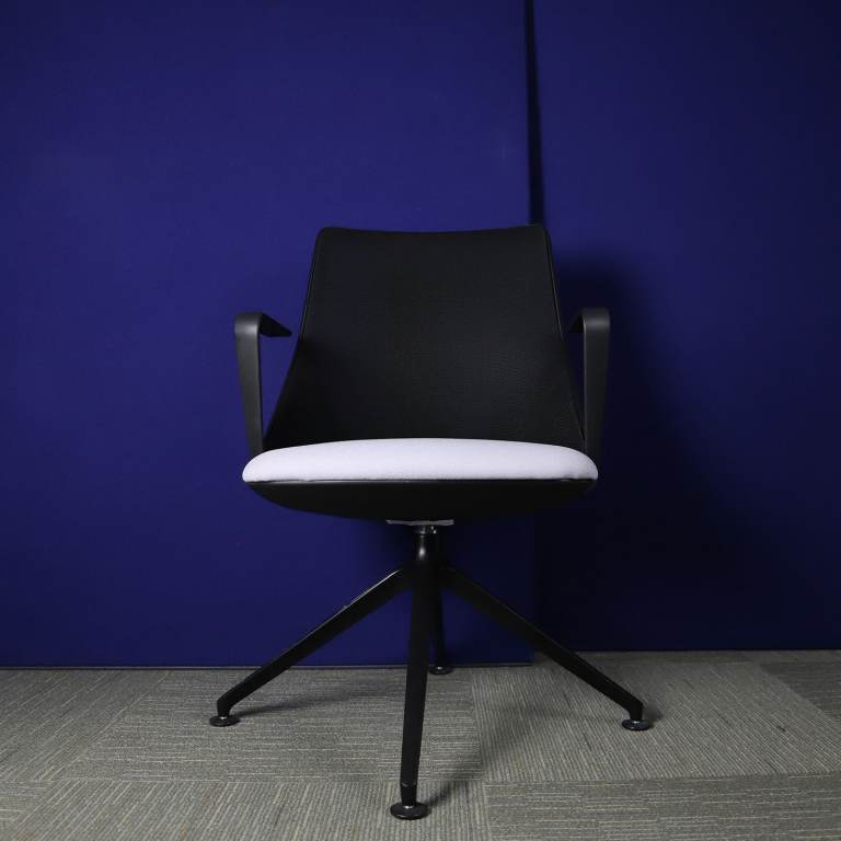 Cicero Grey Mesh Back Meeting Chair with Black Star Base CH-1258