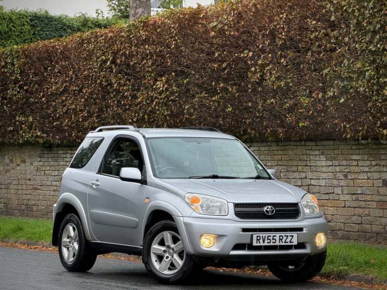 TOYOTA RAV 4 2.0 XT3 3DR + FULL SRV HISTORY + 1 OWNER + 2KEY + NOT RUSTY + CLEAN