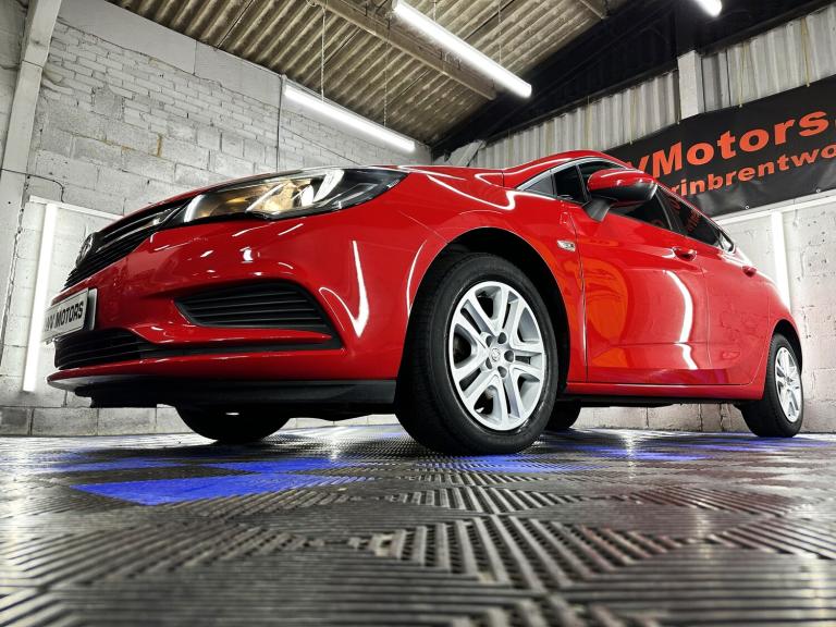 2016 Vauxhall Astra 1.0i Turbo ecoFLEX Tech Line Hatchback 5dr Petrol Manual