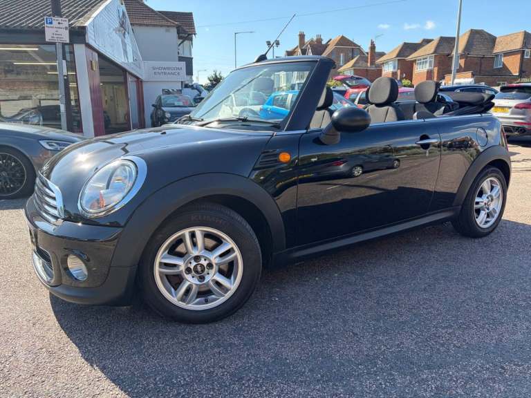 2012 MINI Convertible ONE Convertible Petrol Manual