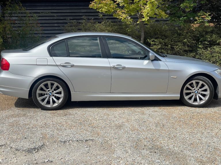 BMW, 3 SERIES, Saloon, 2009, Manual, 1995 (cc), 4 doors