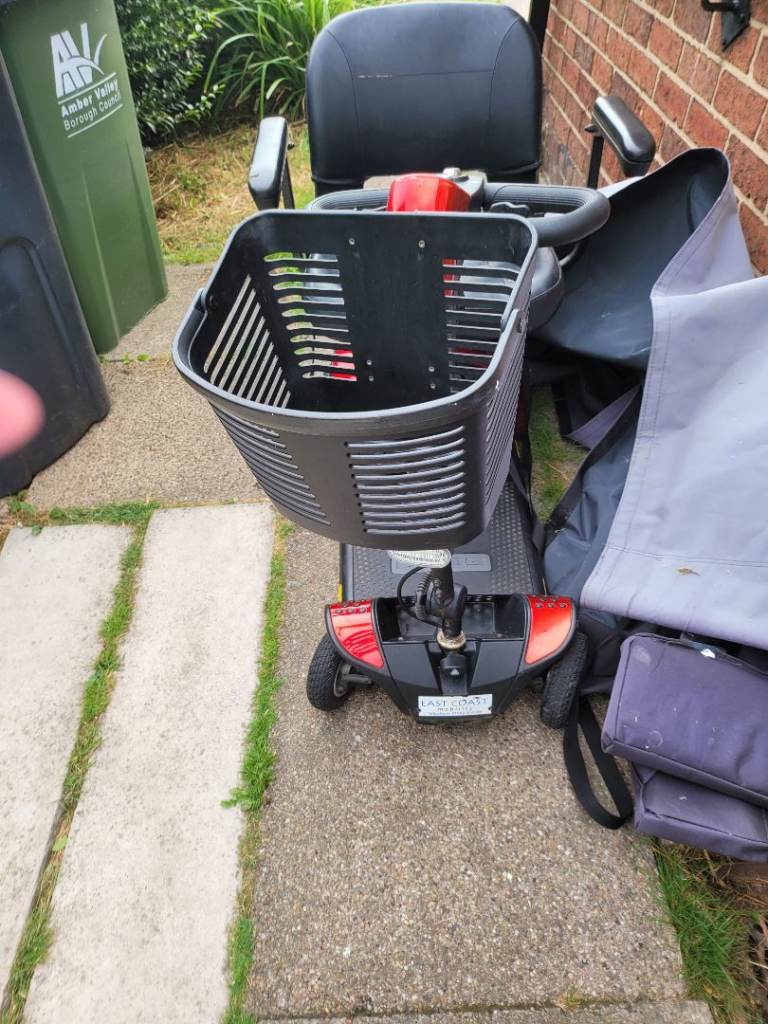 Mobility Scooter with Basket – Good Condition