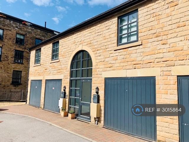 1 bedroom flat in Kinderlee Way, Chisworth, Glossop, SK13 (1 bed) (#3015864)
