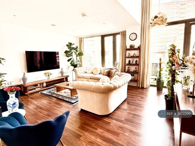 3 bedroom flat in Kilburn Park Road, London, NW6 (3 bed) (#2672200)
