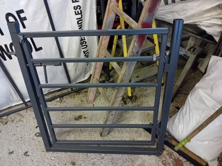 image for Spring load sheep/farm gate