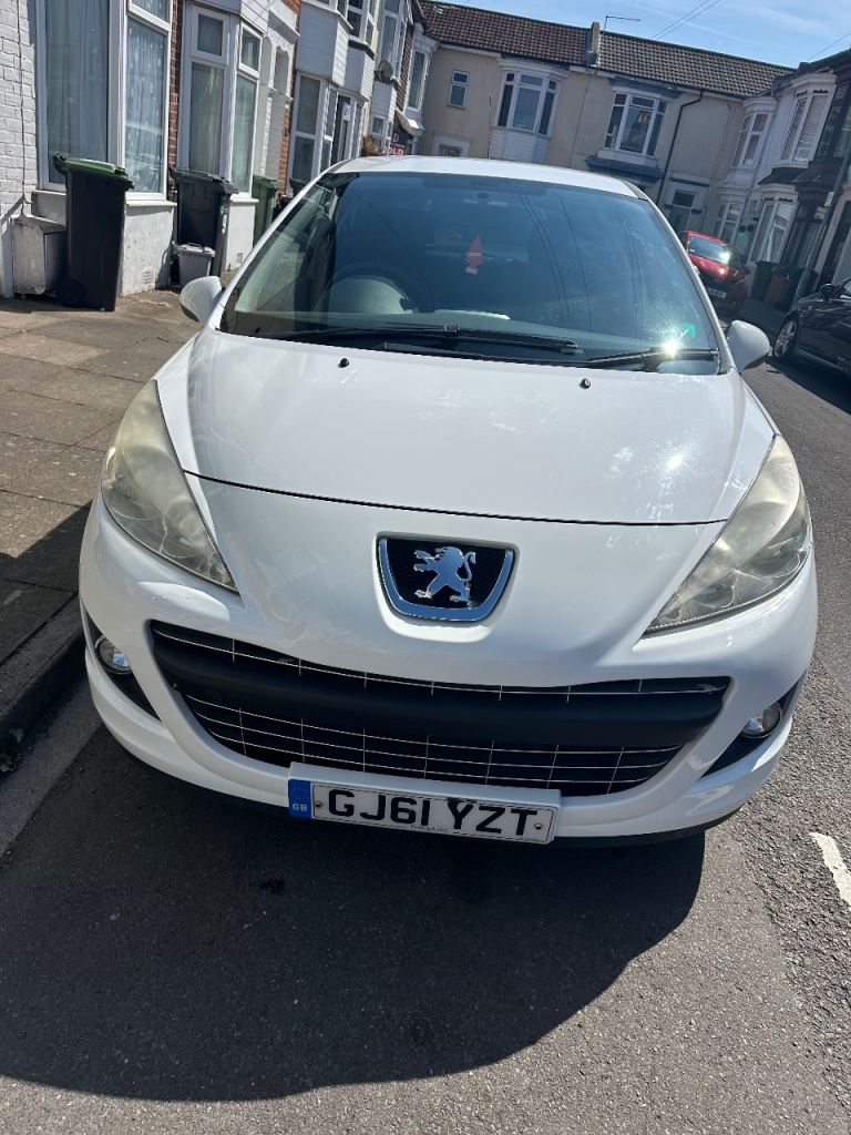 Peugeot, 207, Hatchback, 2011, Manual, 1360 (cc), 3 doors