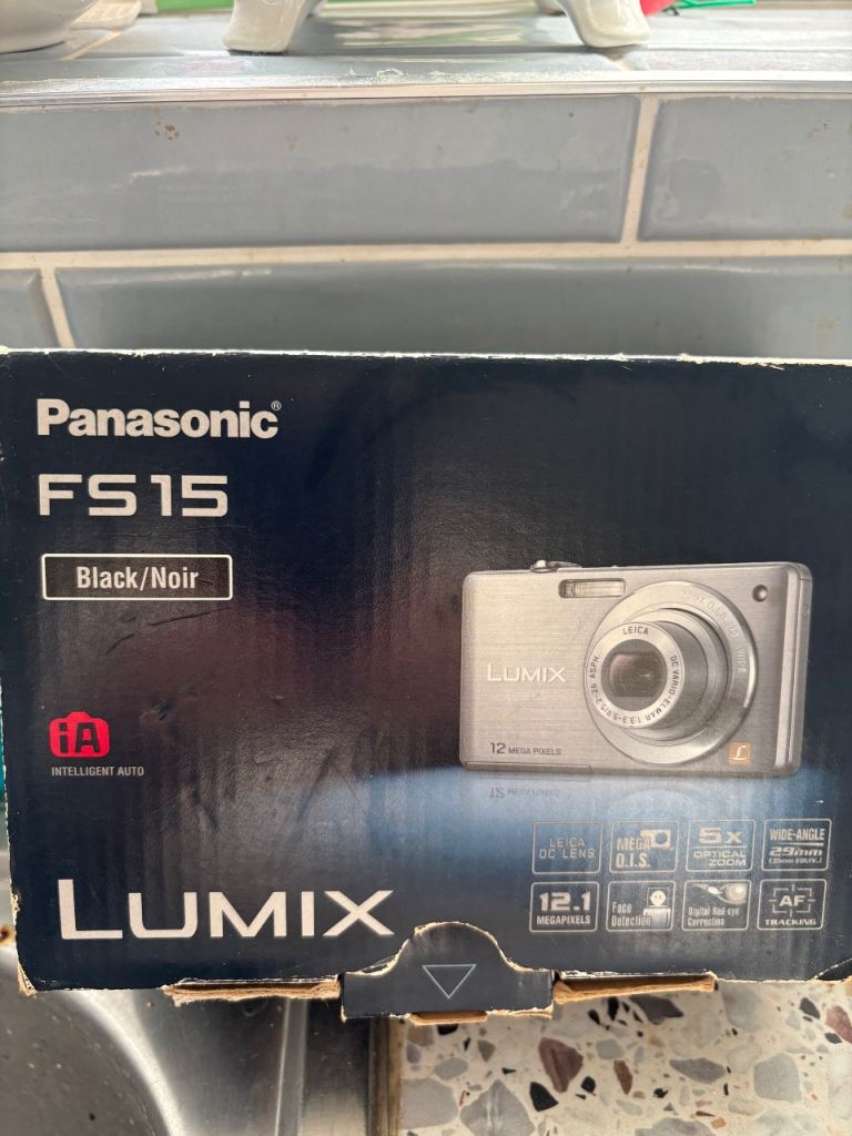 Panasonic Lumix FS-15