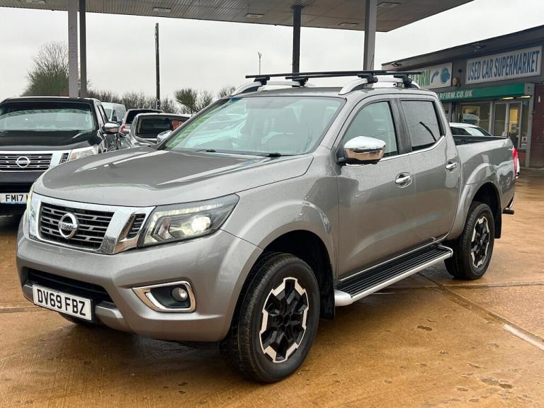 2019 Nissan Navara 2.3 dCi Tekna Pickup Double Cab 4dr Diesel Auto 4WD Euro 6 (190 ps) Pick Up Di...