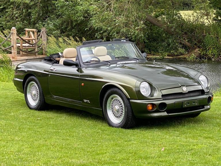 MG RV8 4.0 CONVERTIBLE WOODCOTE GREEN * TOP GRADE * 31000 MILES WITH 12 SERVICE 