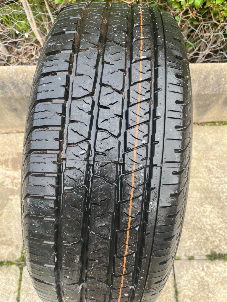 Continental CrossContact LX Sport Tyre – Almost NEW, Black