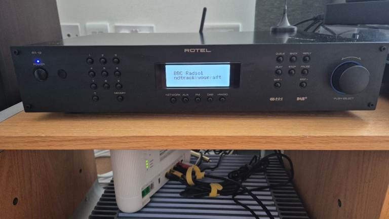 ROTEL RT-12 DAB/DAB+/FM radio tuner and network