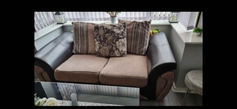 1x3 and 1x2 seater sofas