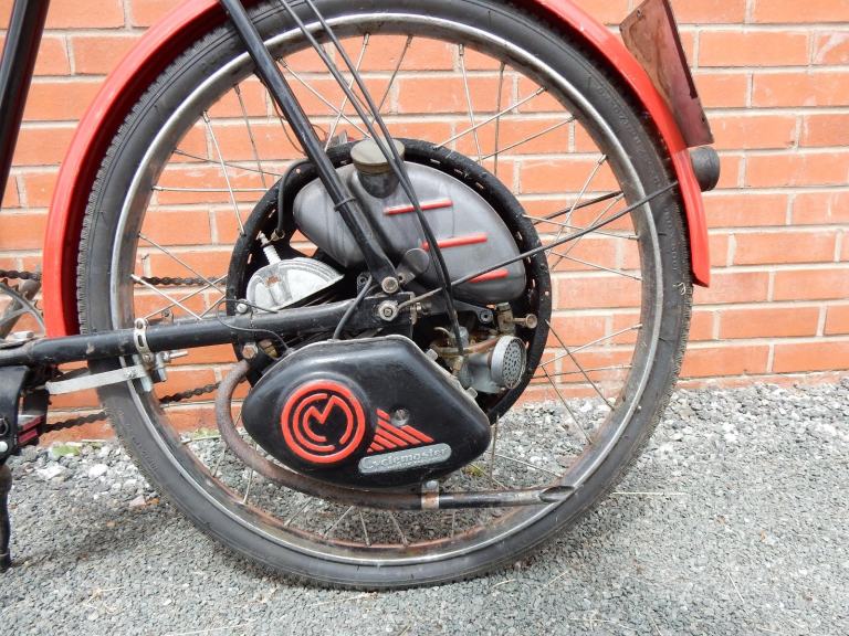 CYCLEMASTER 25cc 1952 fitted to a gents Hercules bicycle